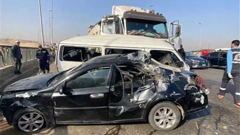 بالتفاصيل.. وفاة 4 من مصابى حادث تصادم سيارتين بمحافظة الغربية