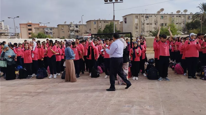 تحت شعار 