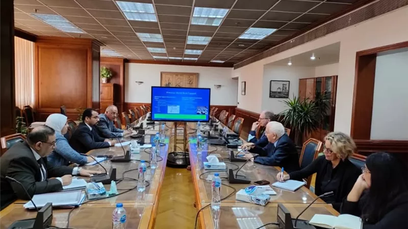 سويلم يبحث سبل التوسع في الاعتماد علي الرى الحديث في مصر