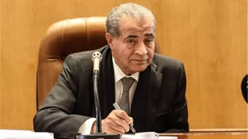 وزير التموين: ندرس إنشاء مجمع للزيوت بقناة السويس مع الجانب الماليزي