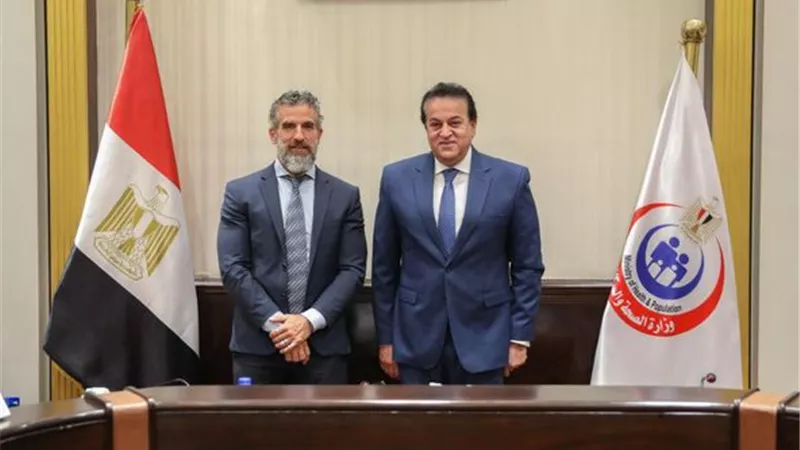 وزير الصحة يبحث مع الـ«يونيسيف» التعاون ببرامج تعزيز صحة الأم والطفل