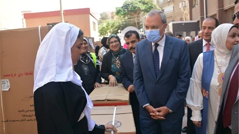 الهجان يُسلم جهاز عرائس لـ 17 فتاة من المقبلات على الزواج بالقليوبية