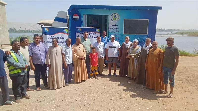 حاتم قنديل بطل مصر فى التجديف يشارك فى انشطة التوعية المائية بسوهاج