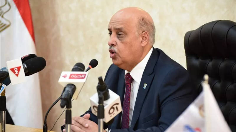 الدكتور حسام رزق،
