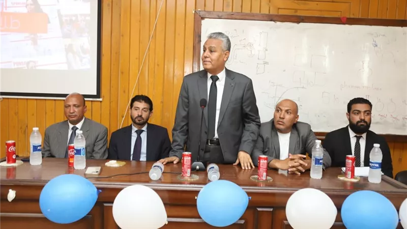 رئيس جامعه جنوب الوادي يشهد حفل الطلاب الجدد بالجامعة الالكترونية