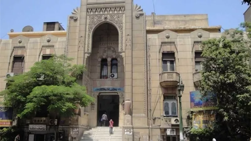 الأطباء تخاطب العلاج الحر لإجراء معاينات المنشآت.تسهيلاً للإجراءات