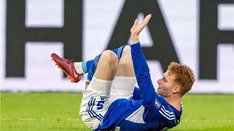الاصابة تبعد لاعب ليفربول حتى العام القادم