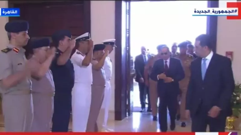 السيسي يصل مقر انعقاد الندوة التثقيفية للاحتفال بذكرى انتصارات أكتوبر