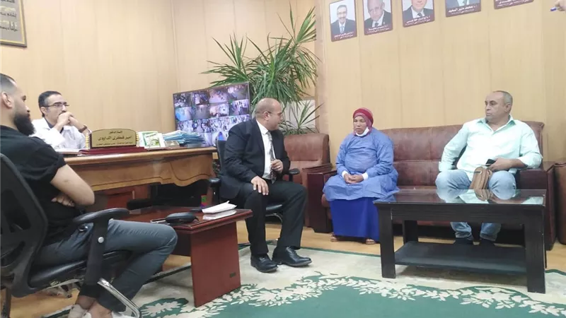 إيقاف مدرس مدير مدرسة طرانيس العرب الابتدائية بالسنبلاوين عن العمل