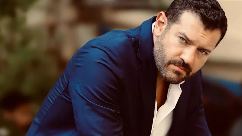 عمرو يوسف وأمينه خليل وممدوح يواصلون تصوير 