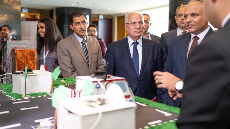 البحث العلمي تدعم 323 مشروعا في تحدي مصر لإنترنت الأشياء
