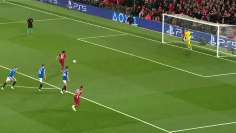 ليفربول يتخطى رينجرز بهدفى ارنولد وصلاح فى دورى الابطال
