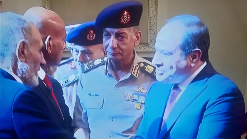 الرئيس السيسى يقدم التحية لأبطال معركة أبو عطوة