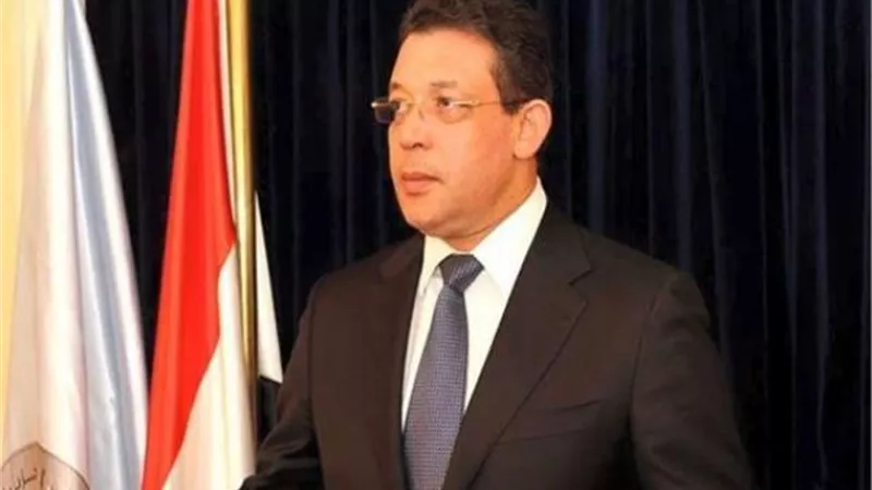 حازم عمر رئيسا لخارجية الشيوخ.. وسماء وعفت وكلاء