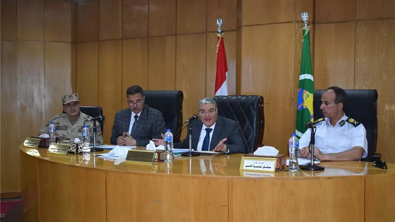 محافظ المنيا يوافق على بدء إجراءات التقنيين لعدد من الطلبات على أراضي