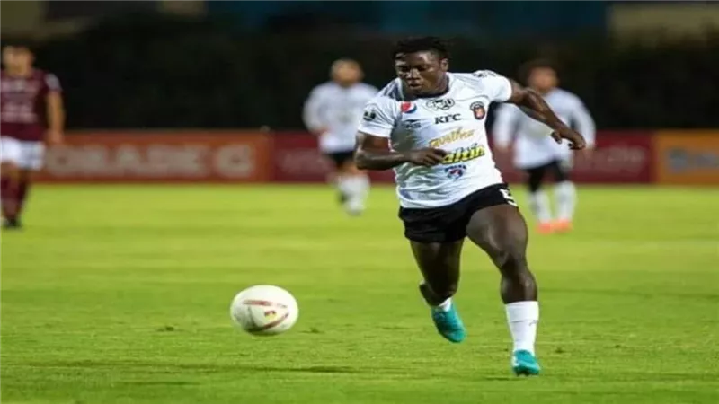 سامسون يظهر فى مران الزمالك اليوم