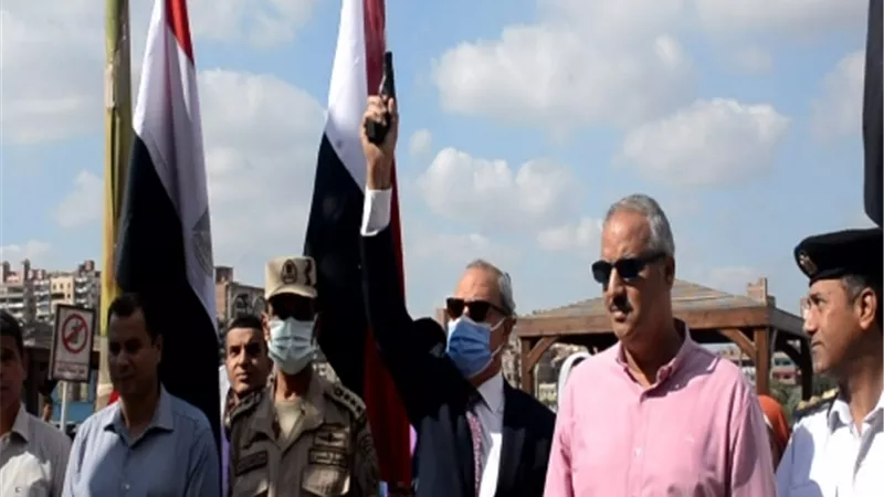 محافظ القليوبية يطلق إشارة بدء المهرجان الرياضي للمشي.. صور