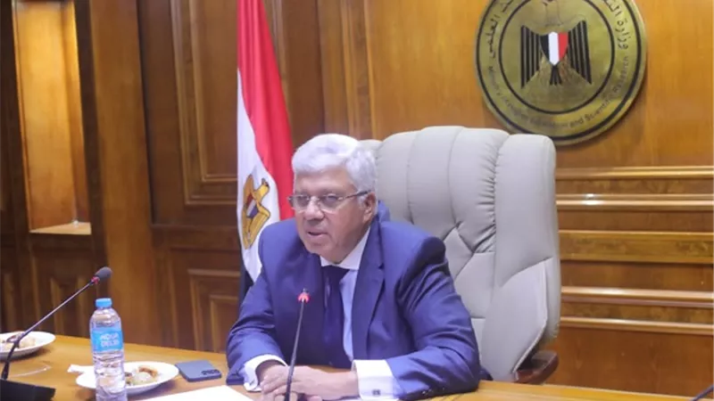 ايمن عاشور: المنظومة تشهد توسعًا كبيرًا في إنشاء الجامعات الجديدة