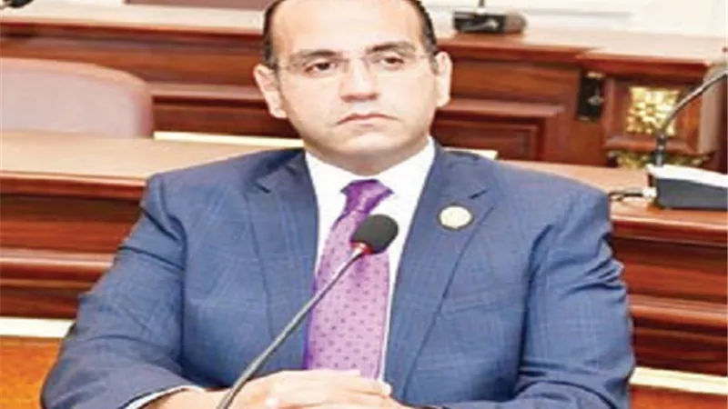 المنزلاوي : رجال الأعمال مطالبون بإعداد وتأهيل خريجي المدارس الفنية