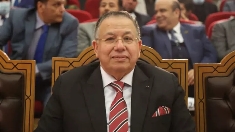 نقيب الأشراف يهنئ الرئيس السيسي والقوات المسلحة بذكرى انتصارات أكتوبر