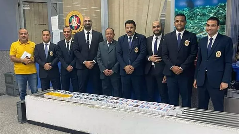 جمارك مطار الغردقة الدولي تضبط محاوله تهريب عدد من الهواتف المحمولة