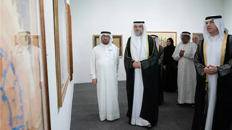 تحت شعار 