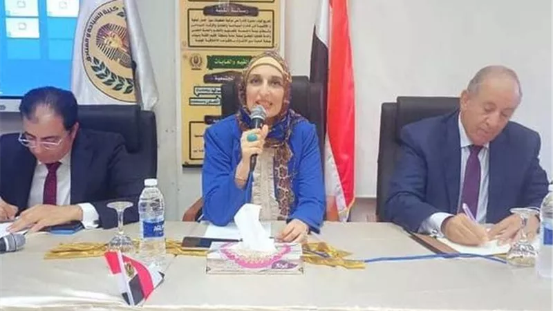 محافظا البحر الأحمر وبورسعيد السابقين ضيوف ندوة اكتوبر بجامعة القناة
