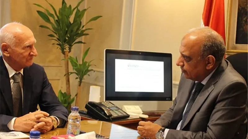 وزير قطاع الأعمال العام: اهتمام كبير بتطوير صناعة الغزل والنسيج
