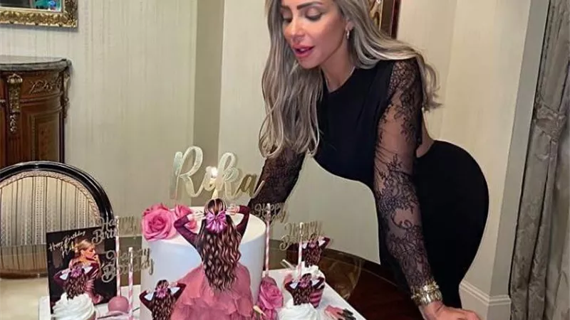 شاهد .. ريم البارودى تحتفل بعيد ميلادها بإطلالة جذابة