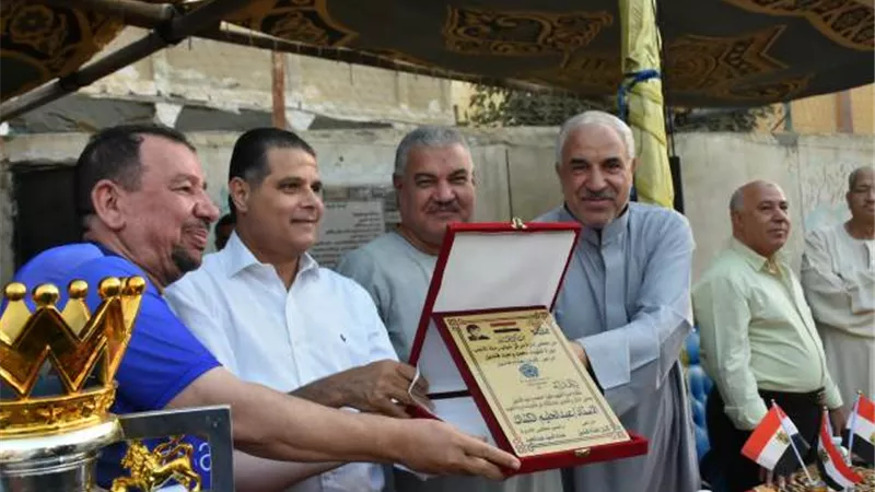 تكريم رموز ثقافية وإعلان تدشين أول سمبوزيوم بالريف المصري ..صور