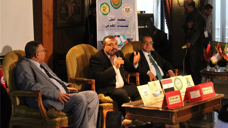المشاركون فى سفينة الشباب العربي فى زيارة معبد فيلة والسد العالى..صور