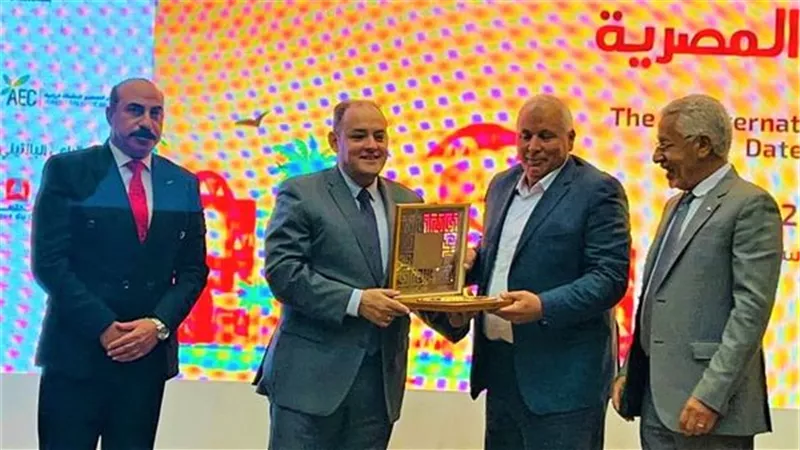 وزير التجارة: مصر تمتلك إمكانات تنافسية كبيرة في إنتاج وتصدير التمور