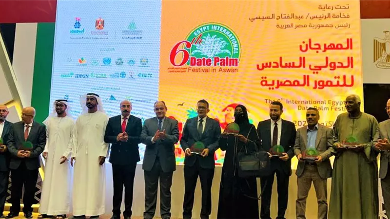 وزير التجارة والصناعة يفتتح المهرجان الدولى السادس للتمور المصرية بأسوان