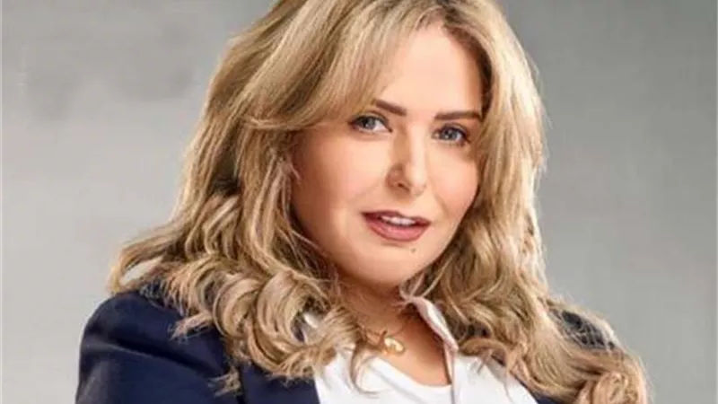 صابرين تنتهي من تصوير نصف مشاهدها في فيلمها الجديد