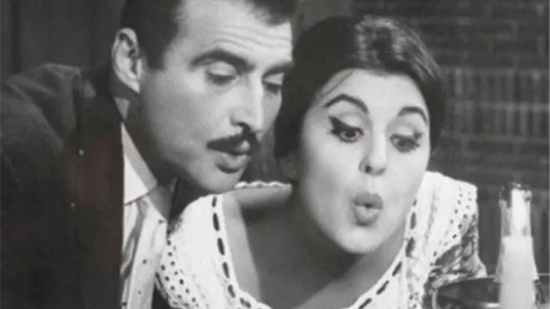 قرر الاعتزال بسبها.. حكاية خناقة السندريلا واحمد مظهر