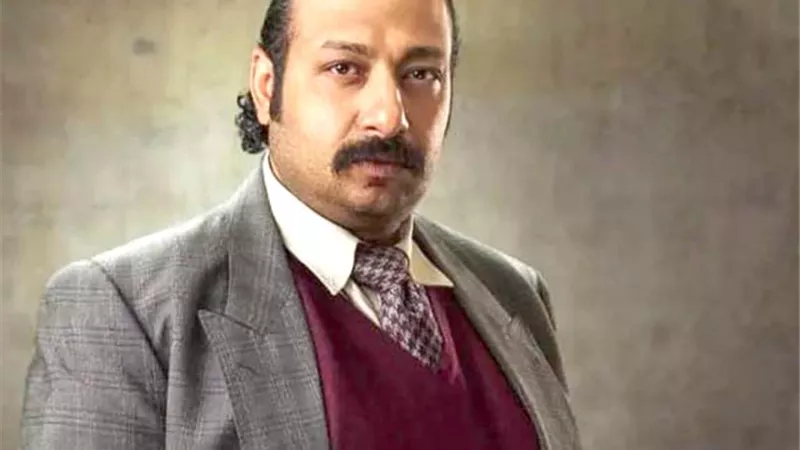 محمد ثروت مع 