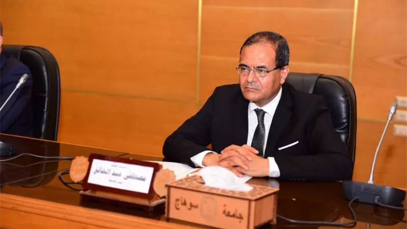 رئيس جامعة سوهاج يوجه بسرعة الانتهاء من تنفيذ مبنى المركزية