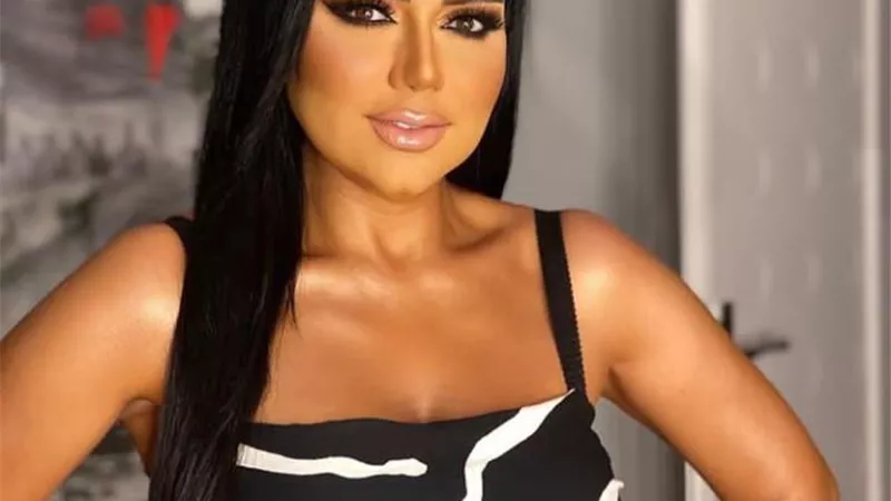 بمكياج جذاب ..رانيا يوسف تسحر الأنظار بإطلالة مميزة