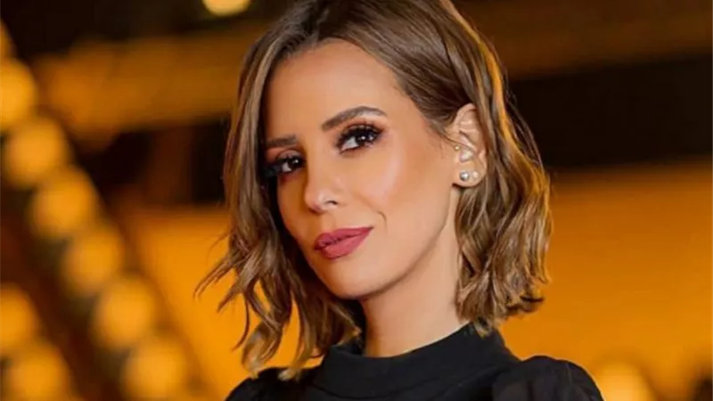 ايمان العاصى تواصل تصوير 