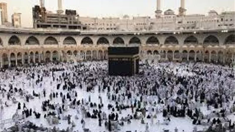 مستشار اللجنة الوطنية للحج يتوقع وصول اعداد المعتمرين الى 9 ملايين