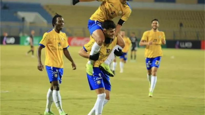 الإسماعيلي يواجه الأهلي في افتتاحية الدوري العام