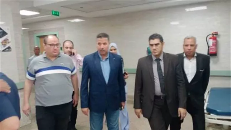 سكرتير عام المنيا يتابع حادث انهيار منزل بملوى واصابة 7 من سكانه