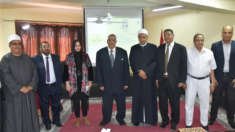 آثار جامعة الأقصر تحتفل بذكرى المولد النبوي الشريف