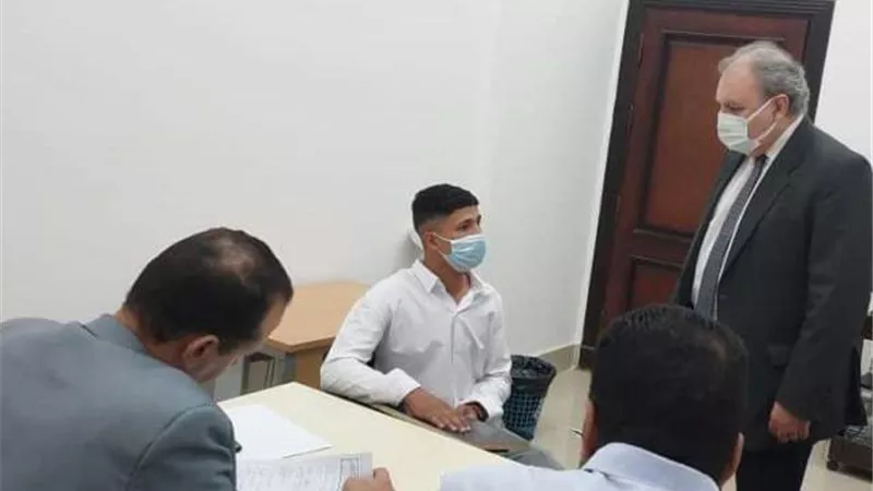 رئيس جامعة بنى سويف التكنولوجية يتفقد اختبارات طلاب الدبلومات الفنية