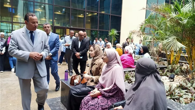 رئيس جامعة المنصورة الجديدة يتابع انتظام الدراسة بالكليات الجديدة