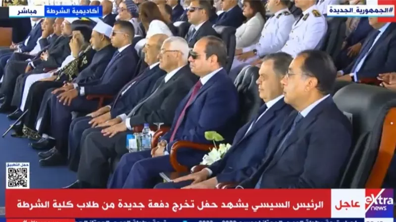 السيسى : كل الاحترام والمحبة لاسر الشهداء والدماء التى قدمت ثمنها غال