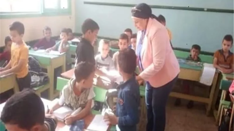 مدير ووكيل تعليم القليوبية يتفقدان عددا من المدارس ببنها