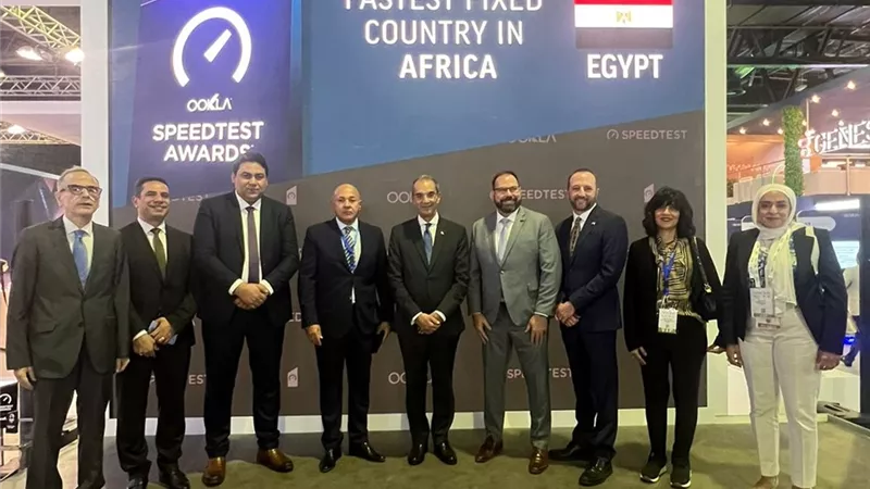 الاتصالات: 40 مليار جنيه استثمارات ضاعفت متوسط سرعات الإنترنت الثابت