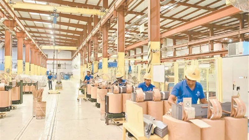 الخبراء يشيدون بمبادرة دعم وتوطين الصناعات الوطنية 