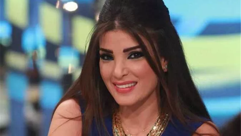 الصور الاولى لـ دينا حايك بعد اصابتها بـ سرطان الثدي